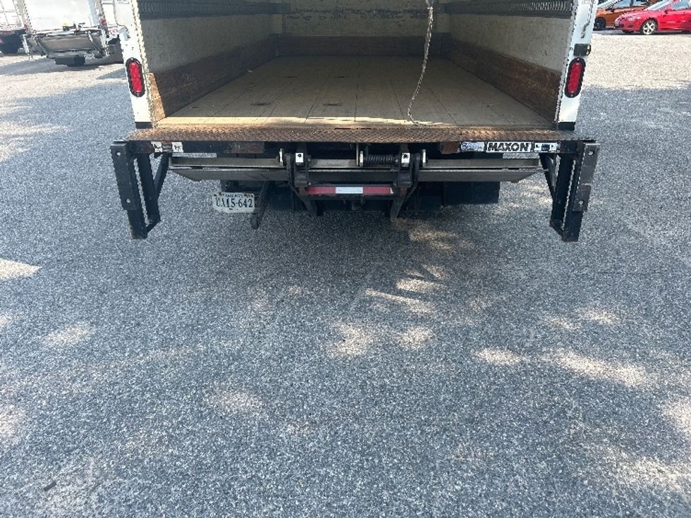 Light Duty Box Truck-Light and Medium Duty Trucks-Isuzu-2019-NPRXD-Prince George-VA-112,034\n\t\tmiles-$ 44,500 - Image 9