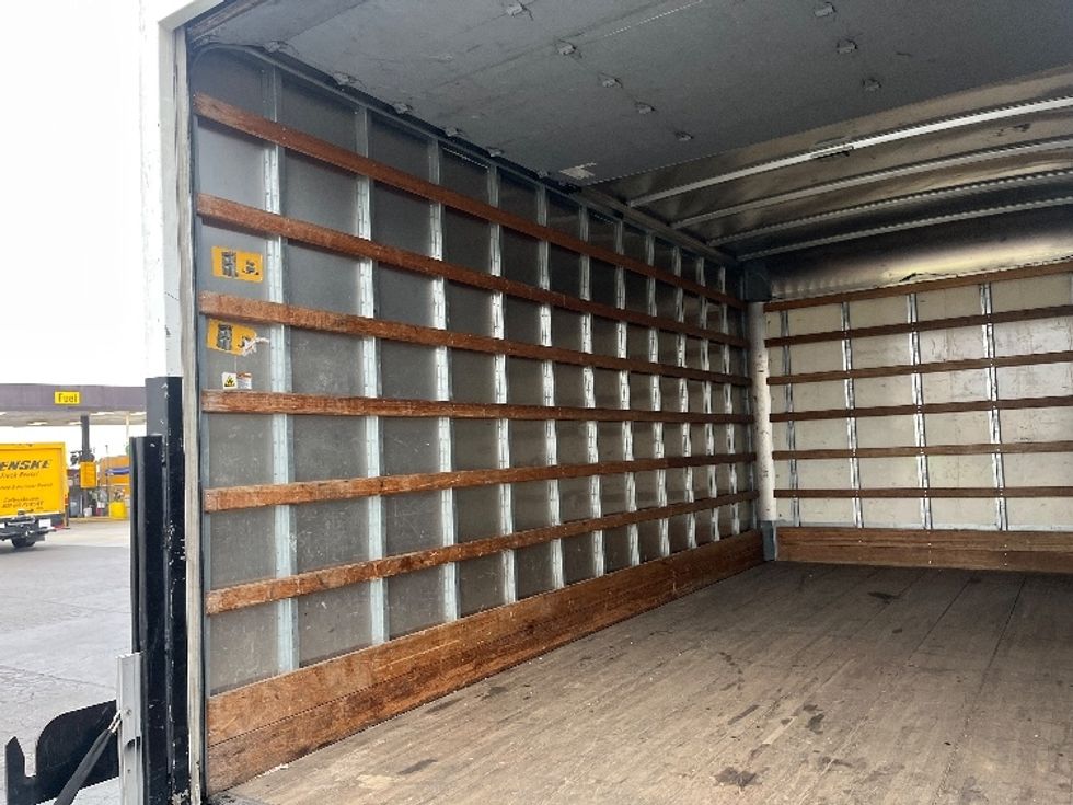 Light Duty Box Truck-Light and Medium Duty Trucks-Isuzu-2019-NPRXD-Torrance-CA-129,000\n\t\tmiles-$ 45,750 - Image 11