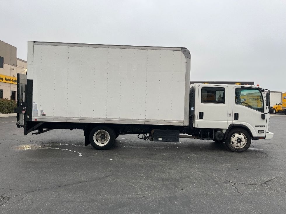 Light Duty Box Truck-Light and Medium Duty Trucks-Isuzu-2019-NPRXD-Torrance-CA-129,000\n\t\tmiles-$ 45,750 - Image 15