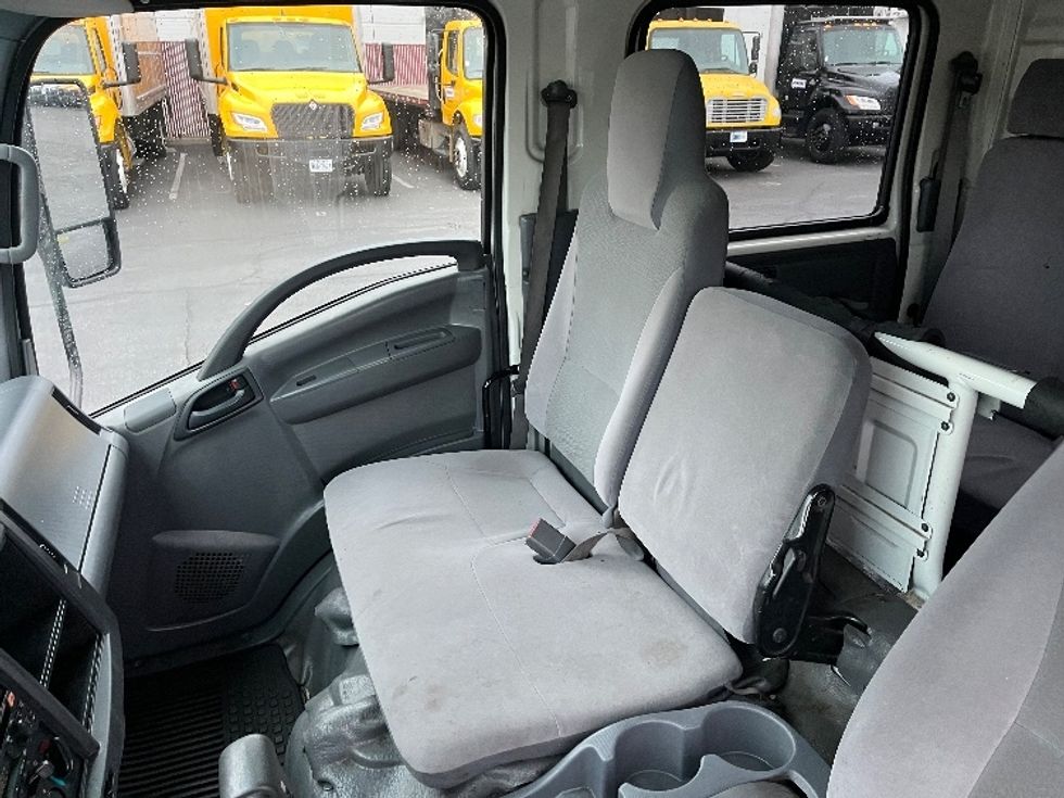 Light Duty Box Truck-Light and Medium Duty Trucks-Isuzu-2019-NPRXD-Torrance-CA-129,000\n\t\tmiles-$ 45,750 - Image 19
