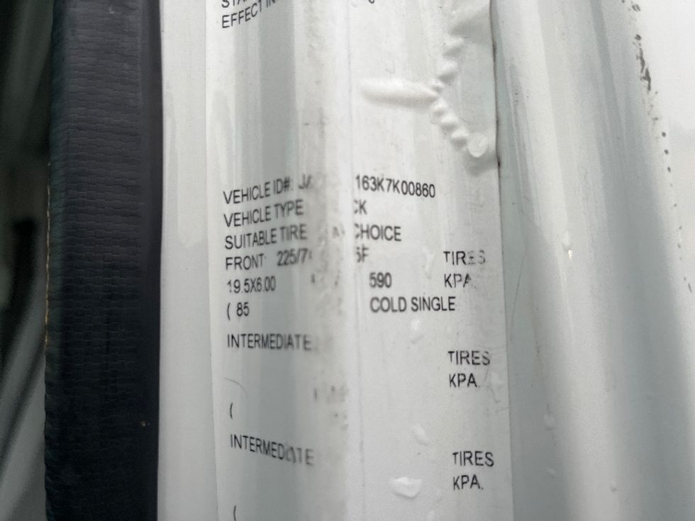 Light Duty Box Truck-Light and Medium Duty Trucks-Isuzu-2019-NPRXD-Torrance-CA-129,000\n\t\tmiles-$ 45,750 - Image 26