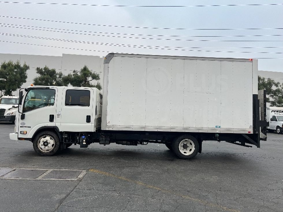 Light Duty Box Truck-Light and Medium Duty Trucks-Isuzu-2019-NPRXD-Torrance-CA-129,000\n\t\tmiles-$ 45,750 - Image 4