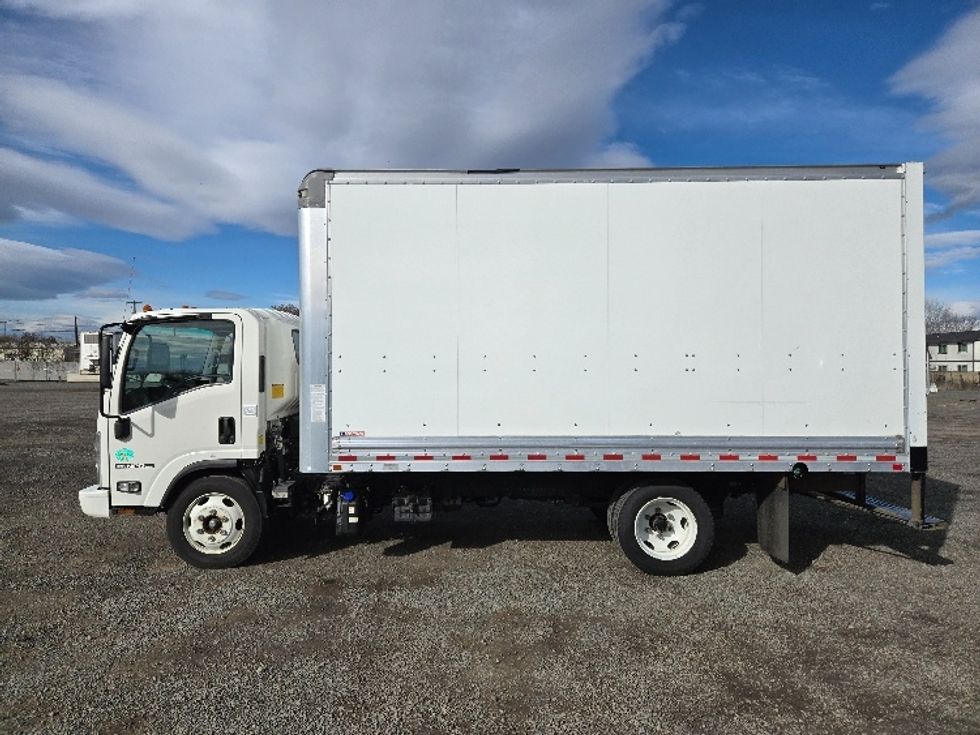 Light Duty Box Truck-Light and Medium Duty Trucks-Isuzu-2019-NPRXD-Yakima-WA-97,668\n\t\tmiles-$ 42,000 - Image 4