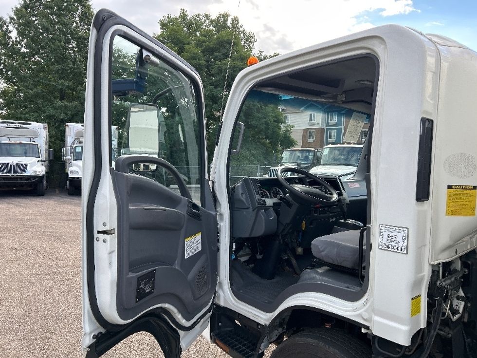 Light Duty Box Truck-Light and Medium Duty Trucks-Isuzu-2020-NPR-Akron-OH-149,147\n\t\tmiles-$ 36,500 - Image 16