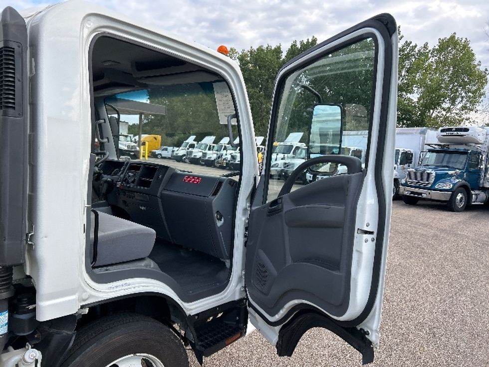 Light Duty Box Truck-Light and Medium Duty Trucks-Isuzu-2020-NPR-Akron-OH-149,147\n\t\tmiles-$ 36,500 - Image 20