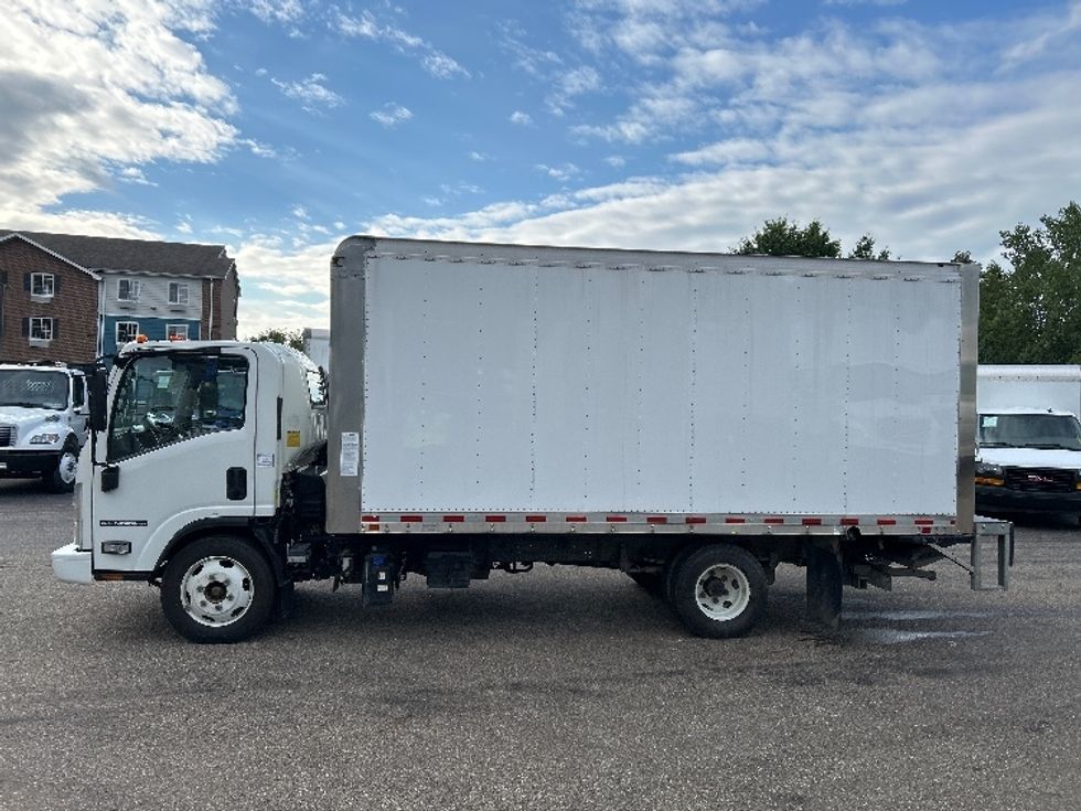 Light Duty Box Truck-Light and Medium Duty Trucks-Isuzu-2020-NPR-Akron-OH-149,147\n\t\tmiles-$ 36,500 - Image 4