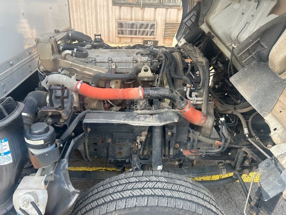 Light Duty Box Truck-Light and Medium Duty Trucks-Isuzu-2020-NPR-Alexandria-VA-167,169\n\t\tmiles-$ 30,750 - Image 23