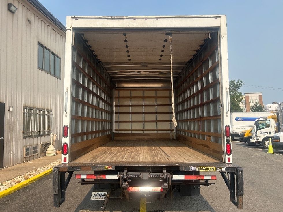 Light Duty Box Truck-Light and Medium Duty Trucks-Isuzu-2020-NPR-Alexandria-VA-167,169\n\t\tmiles-$ 30,750 - Image 8
