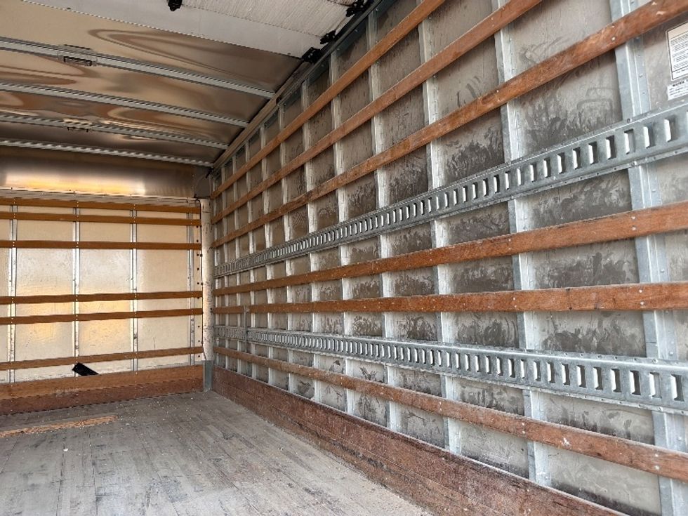 Light Duty Box Truck-Light and Medium Duty Trucks-Isuzu-2020-NPR-Alexandria-VA-201,771\n\t\tmiles-$ 22,750 - Image 11