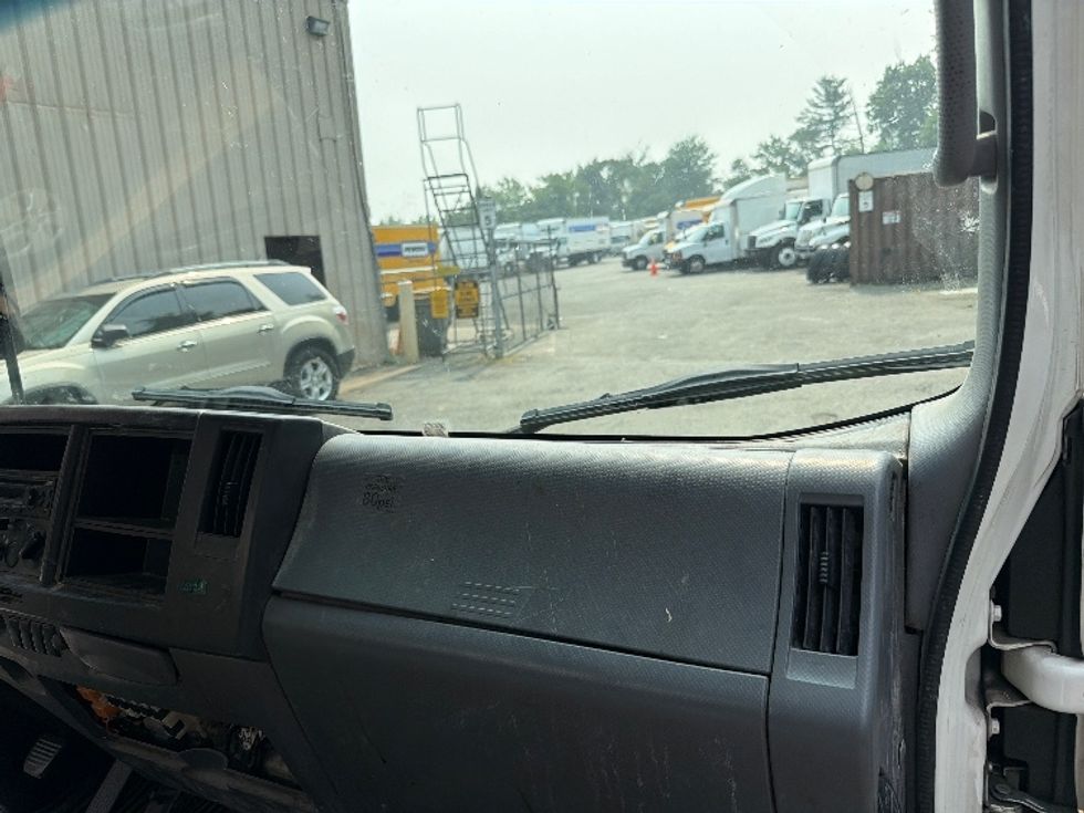 Light Duty Box Truck-Light and Medium Duty Trucks-Isuzu-2020-NPR-Alexandria-VA-201,771\n\t\tmiles-$ 22,750 - Image 20