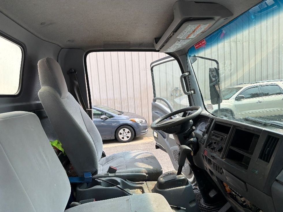Light Duty Box Truck-Light and Medium Duty Trucks-Isuzu-2020-NPR-Alexandria-VA-201,771\n\t\tmiles-$ 22,750 - Image 21
