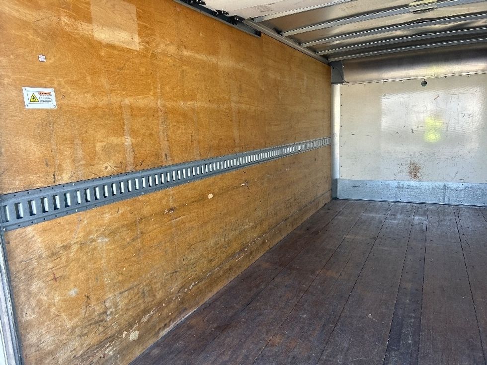 Light Duty Box Truck-Light and Medium Duty Trucks-Isuzu-2020-NPR-Anaheim-CA-41,193\n\t\tmiles-$ 49,750 - Image 11
