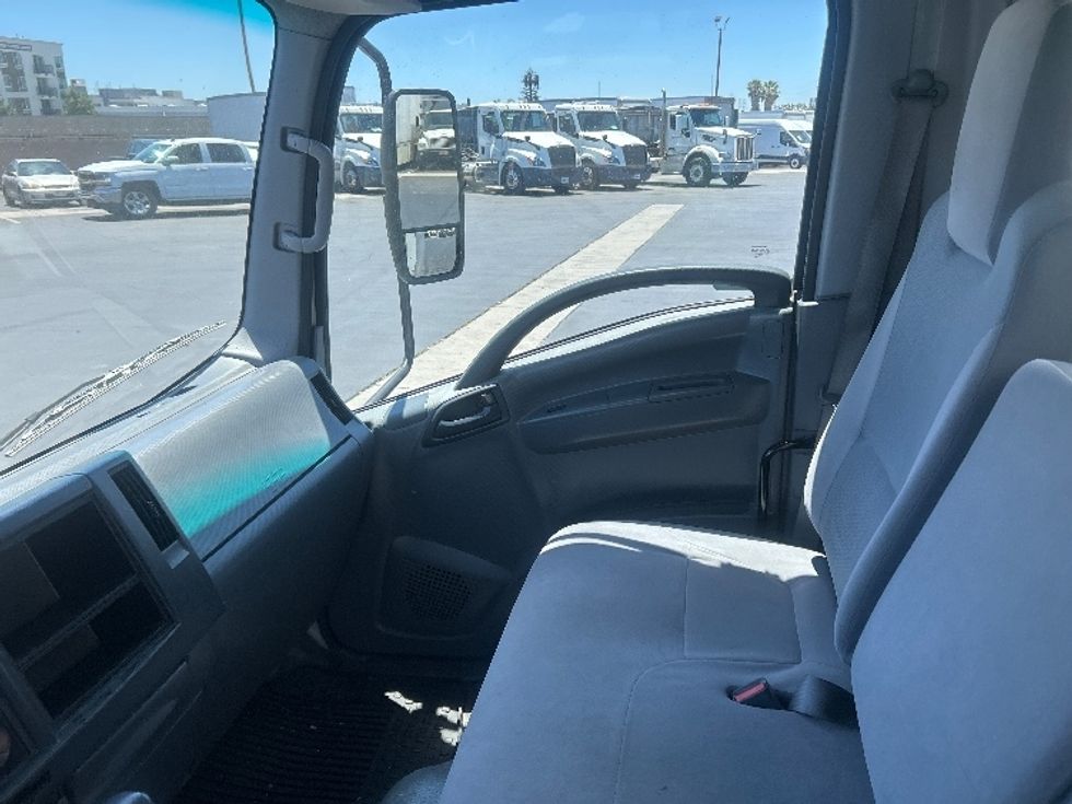 Light Duty Box Truck-Light and Medium Duty Trucks-Isuzu-2020-NPR-Anaheim-CA-41,193\n\t\tmiles-$ 49,750 - Image 19