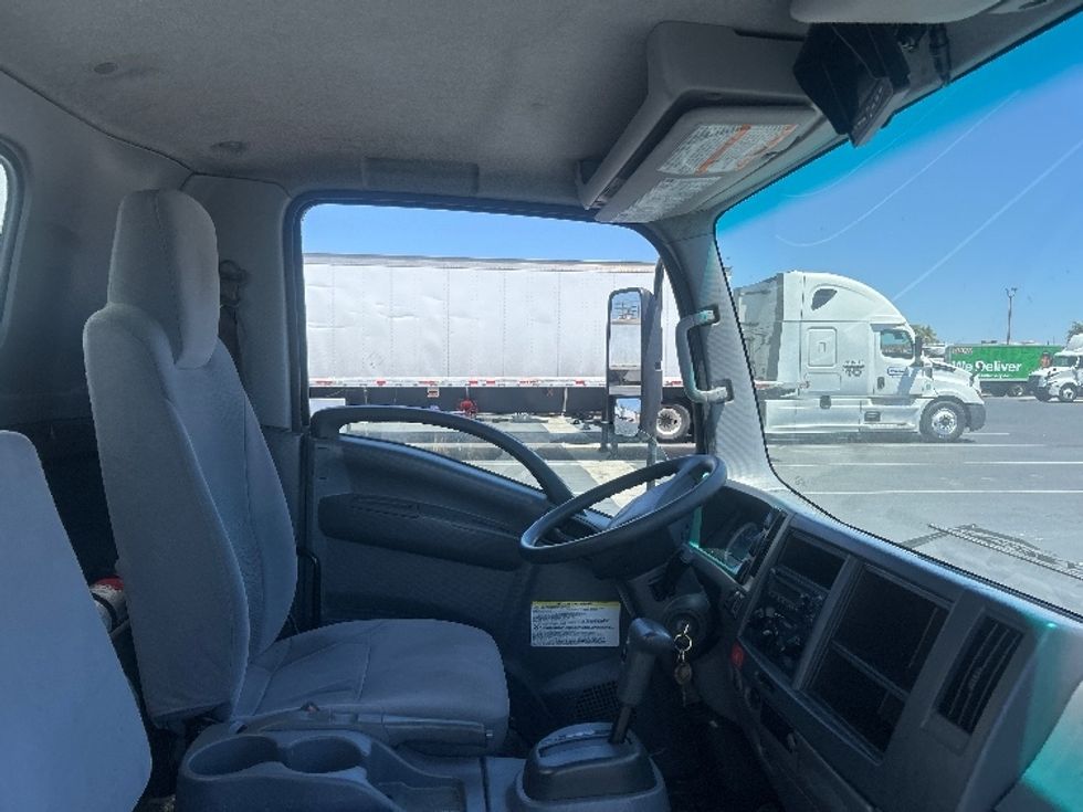 Light Duty Box Truck-Light and Medium Duty Trucks-Isuzu-2020-NPR-Anaheim-CA-41,193\n\t\tmiles-$ 49,750 - Image 22
