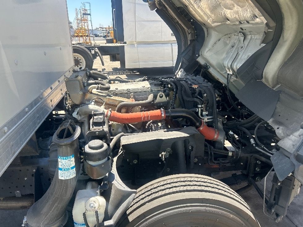 Light Duty Box Truck-Light and Medium Duty Trucks-Isuzu-2020-NPR-Anaheim-CA-41,193\n\t\tmiles-$ 49,750 - Image 23