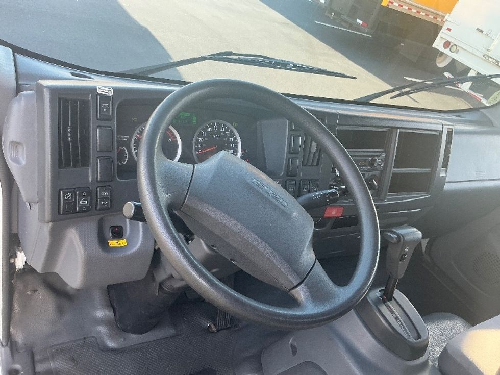 Light Duty Box Truck-Light and Medium Duty Trucks-Isuzu-2020-NPR-Atlanta (Forest Park)-GA-229,330\n\t\tmiles-$ 21,250 - Image 17