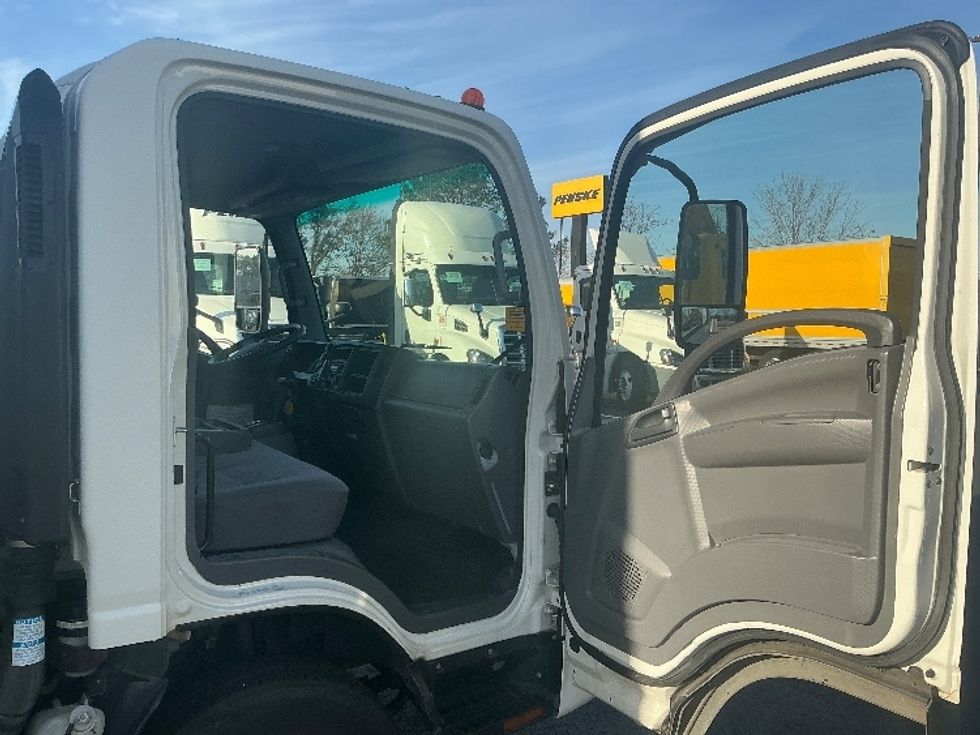 Light Duty Box Truck-Light and Medium Duty Trucks-Isuzu-2020-NPR-Atlanta (Forest Park)-GA-229,330\n\t\tmiles-$ 21,250 - Image 20