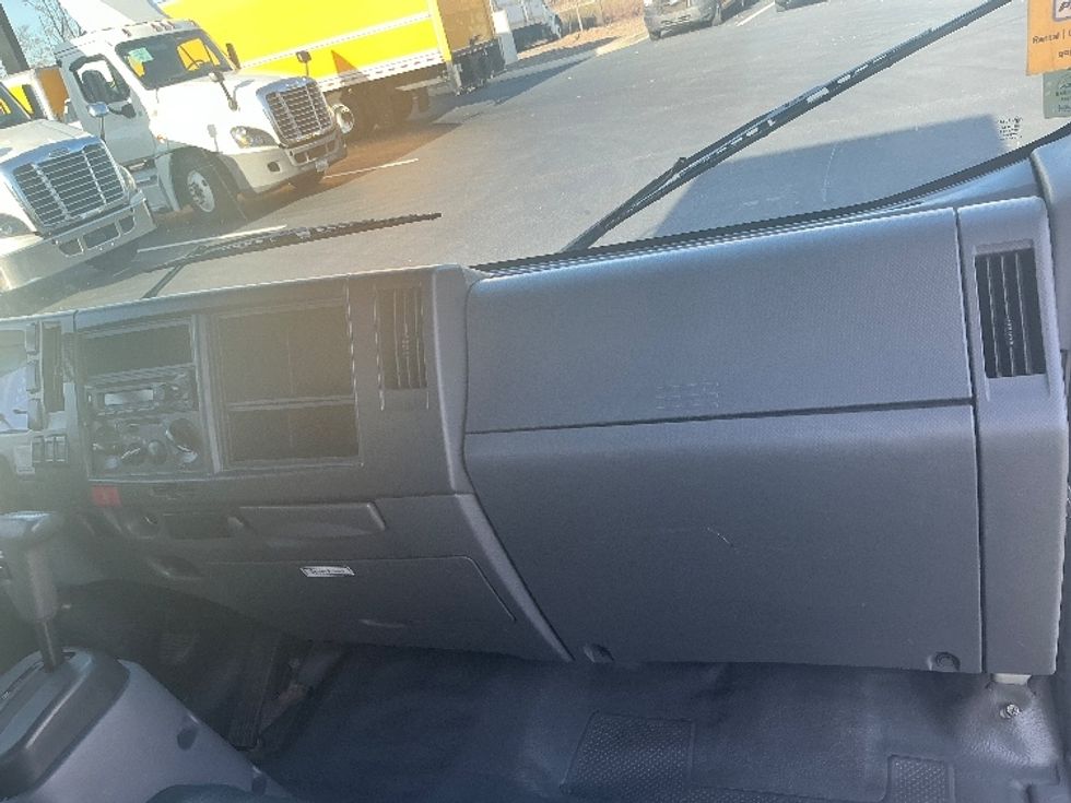 Light Duty Box Truck-Light and Medium Duty Trucks-Isuzu-2020-NPR-Atlanta (Forest Park)-GA-229,330\n\t\tmiles-$ 21,250 - Image 21