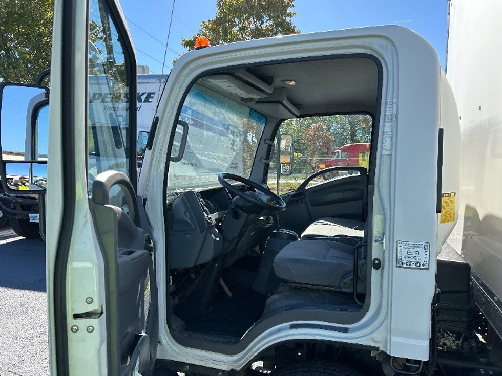 Light Duty Box Truck-Light and Medium Duty Trucks-Isuzu-2020-NPR-Atlanta-GA-144,887\n\t\tmiles-$ 36,000 - Image 16