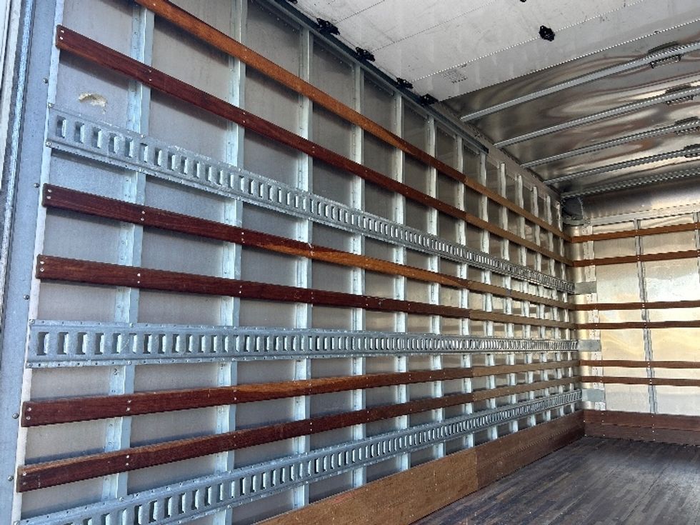 Light Duty Box Truck-Light and Medium Duty Trucks-Isuzu-2020-NPR-Atlanta-GA-91,629\n\t\tmiles-$ 42,750 - Image 11