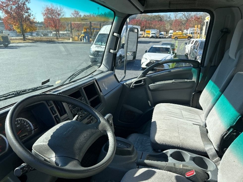Light Duty Box Truck-Light and Medium Duty Trucks-Isuzu-2020-NPR-Atlanta-GA-91,629\n\t\tmiles-$ 42,750 - Image 17