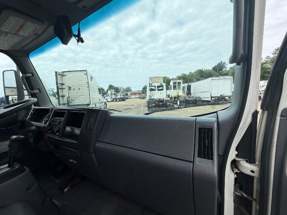 Light Duty Box Truck-Light and Medium Duty Trucks-Isuzu-2020-NPR-Belden-MS-170,046\n\t\tmiles-$ 29,750 - Image 21