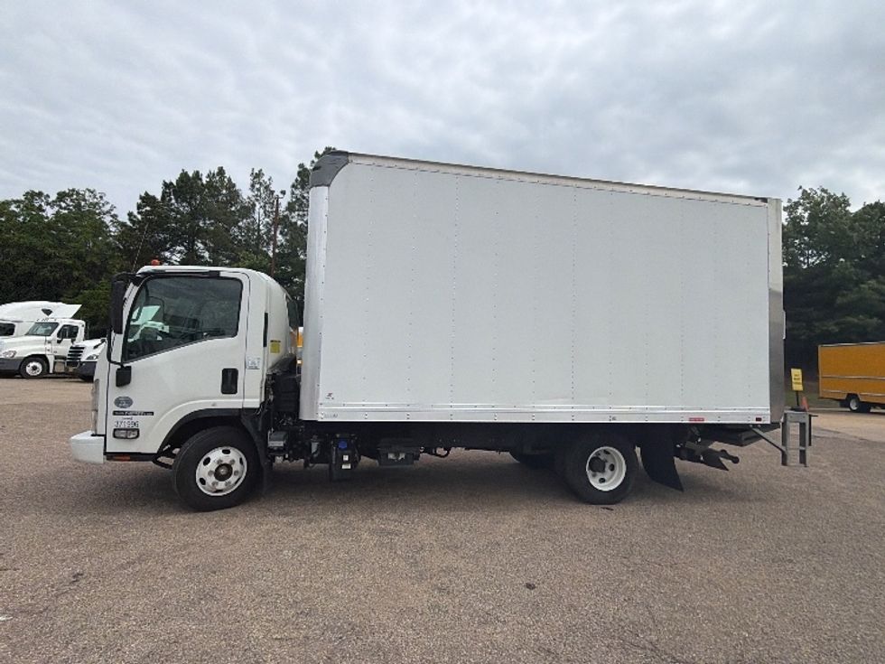 Light Duty Box Truck-Light and Medium Duty Trucks-Isuzu-2020-NPR-Belden-MS-170,046\n\t\tmiles-$ 29,750 - Image 4