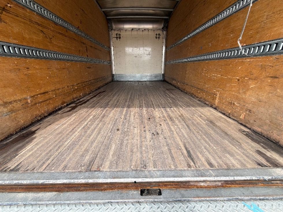 Light Duty Box Truck-Light and Medium Duty Trucks-Isuzu-2020-NPR-Belden-MS-170,046\n\t\tmiles-$ 29,750 - Image 9