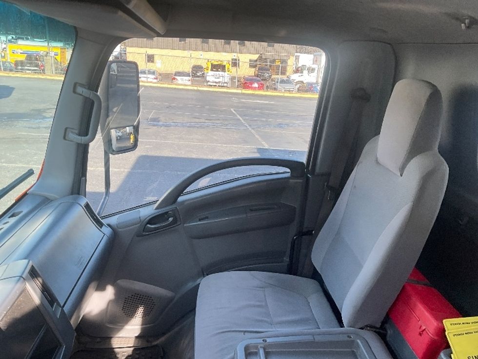 Light Duty Box Truck-Light and Medium Duty Trucks-Isuzu-2020-NPR-Capitol Heights-MD-140,188\n\t\tmiles-$ 35,500 - Image 19