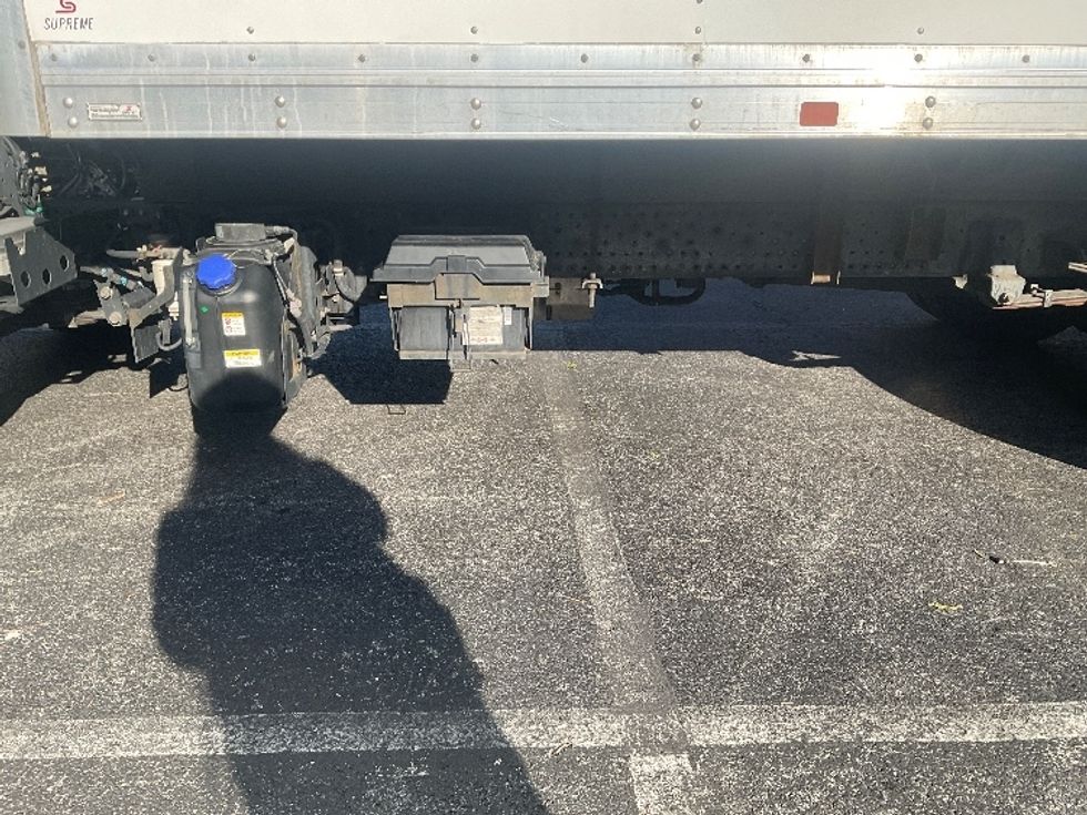 Light Duty Box Truck-Light and Medium Duty Trucks-Isuzu-2020-NPR-Capitol Heights-MD-140,188\n\t\tmiles-$ 35,500 - Image 5