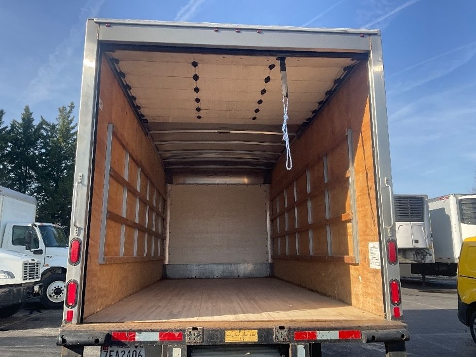 Light Duty Box Truck-Light and Medium Duty Trucks-Isuzu-2020-NPR-Capitol Heights-MD-140,188\n\t\tmiles-$ 35,500 - Image 8