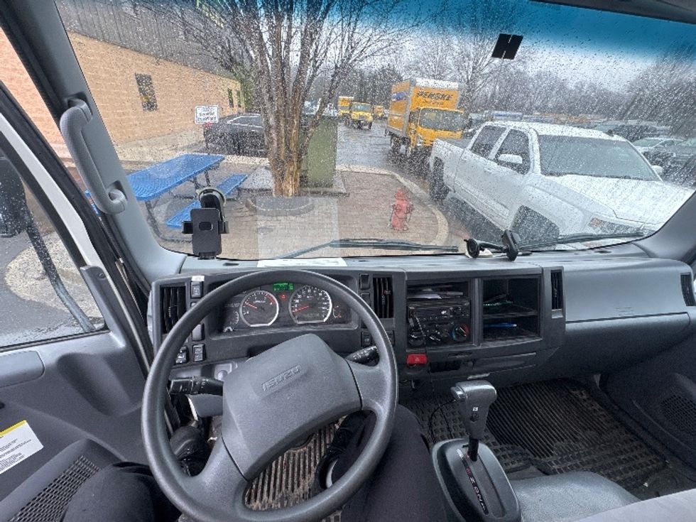 Light Duty Box Truck-Light and Medium Duty Trucks-Isuzu-2020-NPR-Capitol Heights-MD-142,897\n\t\tmiles-$ 35,000 - Image 15