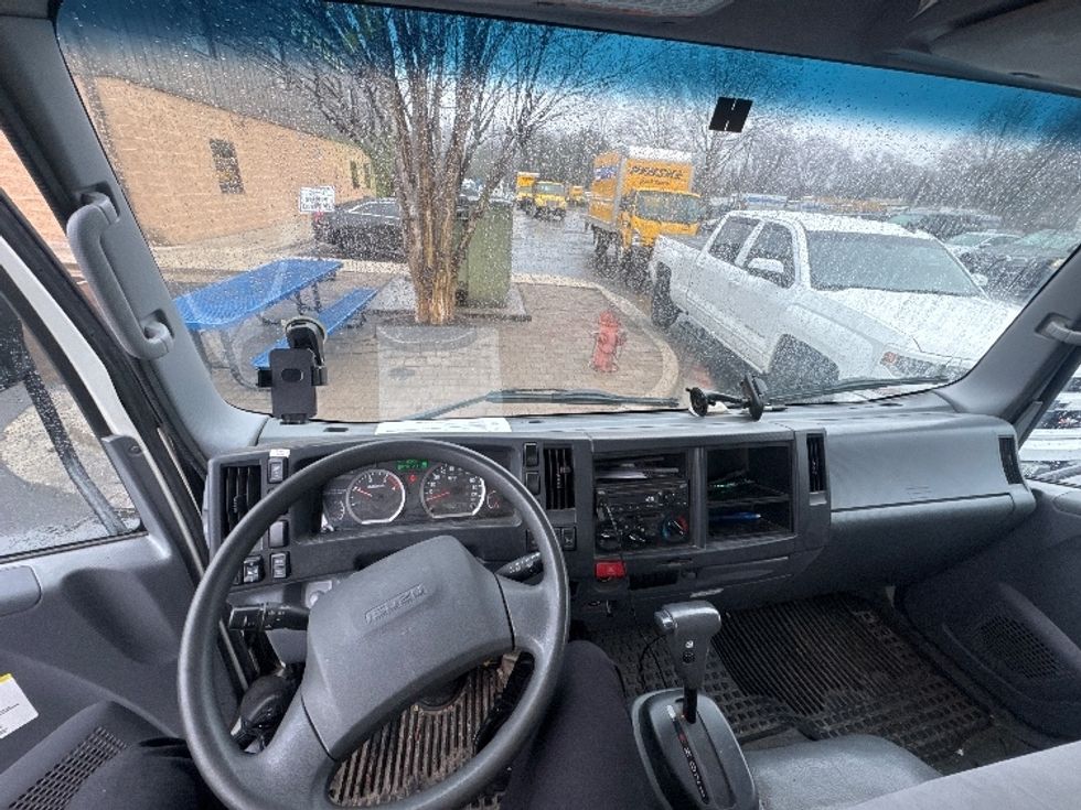 Light Duty Box Truck-Light and Medium Duty Trucks-Isuzu-2020-NPR-Capitol Heights-MD-142,897\n\t\tmiles-$ 35,000 - Image 16