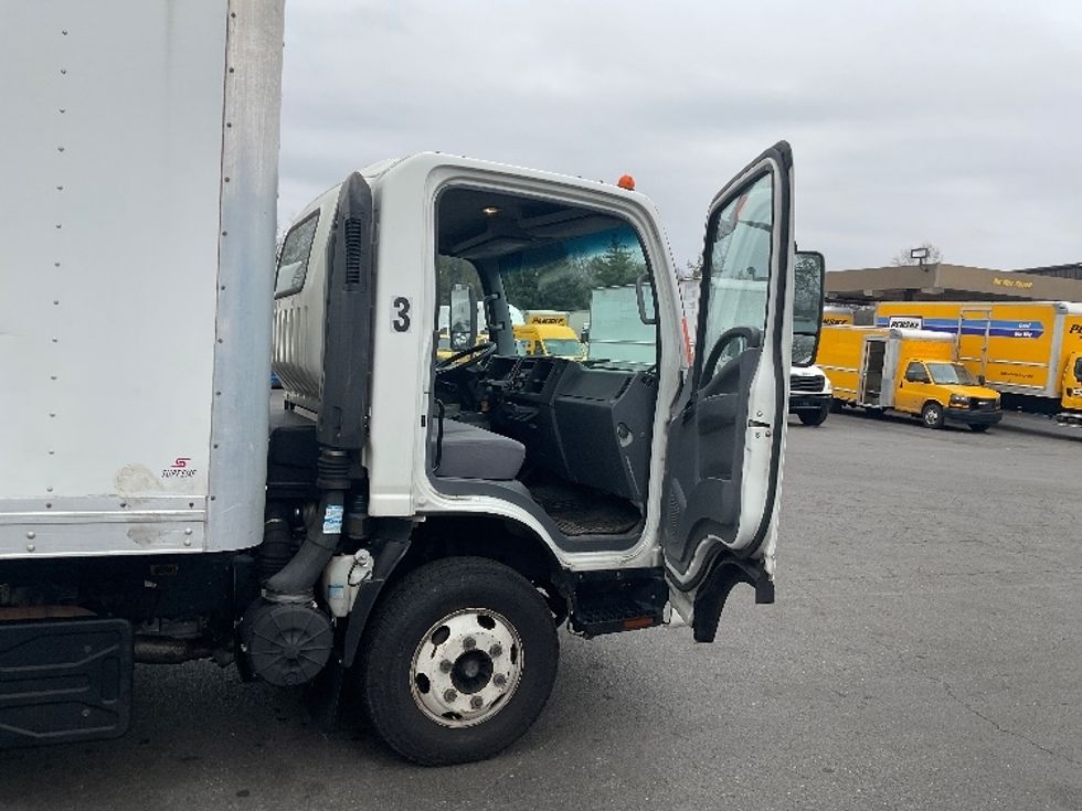 Light Duty Box Truck-Light and Medium Duty Trucks-Isuzu-2020-NPR-Capitol Heights-MD-158,708\n\t\tmiles-$ 31,000 - Image 18