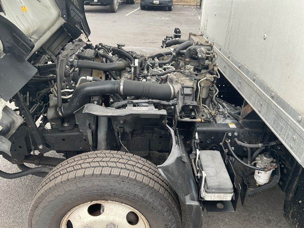 Light Duty Box Truck-Light and Medium Duty Trucks-Isuzu-2020-NPR-Capitol Heights-MD-158,708\n\t\tmiles-$ 31,000 - Image 22