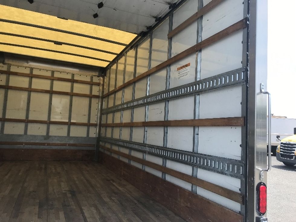 Light Duty Box Truck-Light and Medium Duty Trucks-Isuzu-2020-NPR-Charlotte-NC-108,068\n\t\tmiles-$ 42,250 - Image 12