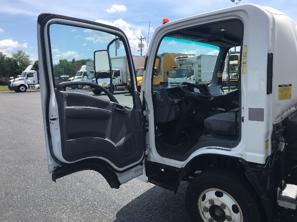 Light Duty Box Truck-Light and Medium Duty Trucks-Isuzu-2020-NPR-Charlotte-NC-108,068\n\t\tmiles-$ 42,250 - Image 16