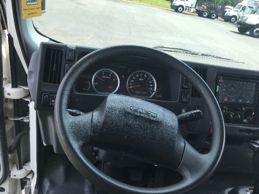 Light Duty Box Truck-Light and Medium Duty Trucks-Isuzu-2020-NPR-Charlotte-NC-108,068\n\t\tmiles-$ 42,250 - Image 18