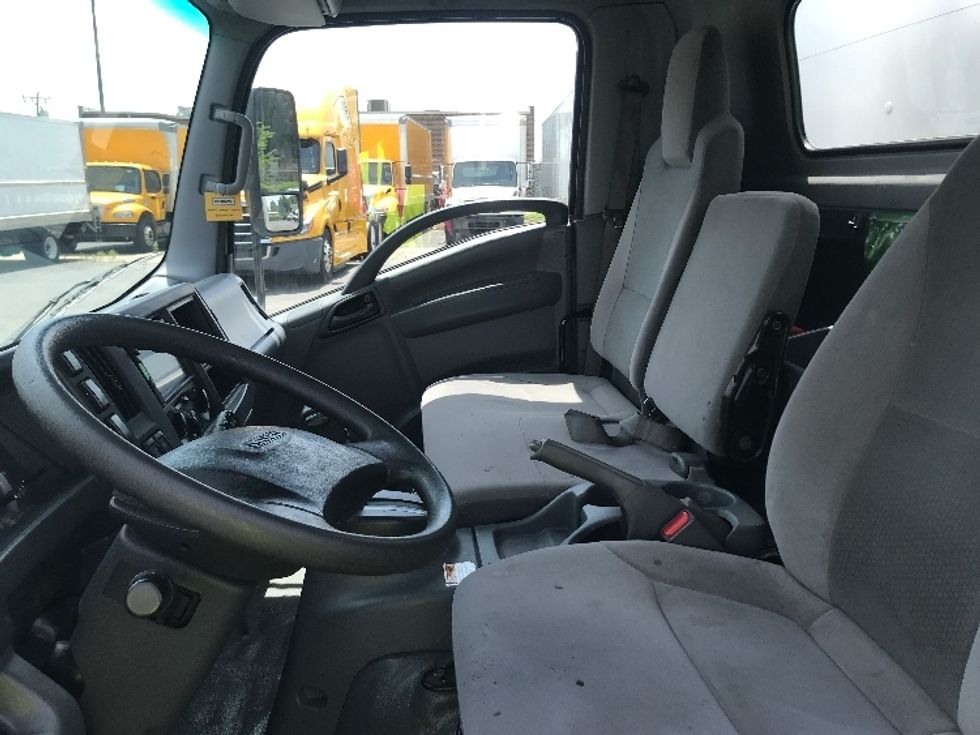 Light Duty Box Truck-Light and Medium Duty Trucks-Isuzu-2020-NPR-Charlotte-NC-108,068\n\t\tmiles-$ 42,250 - Image 19