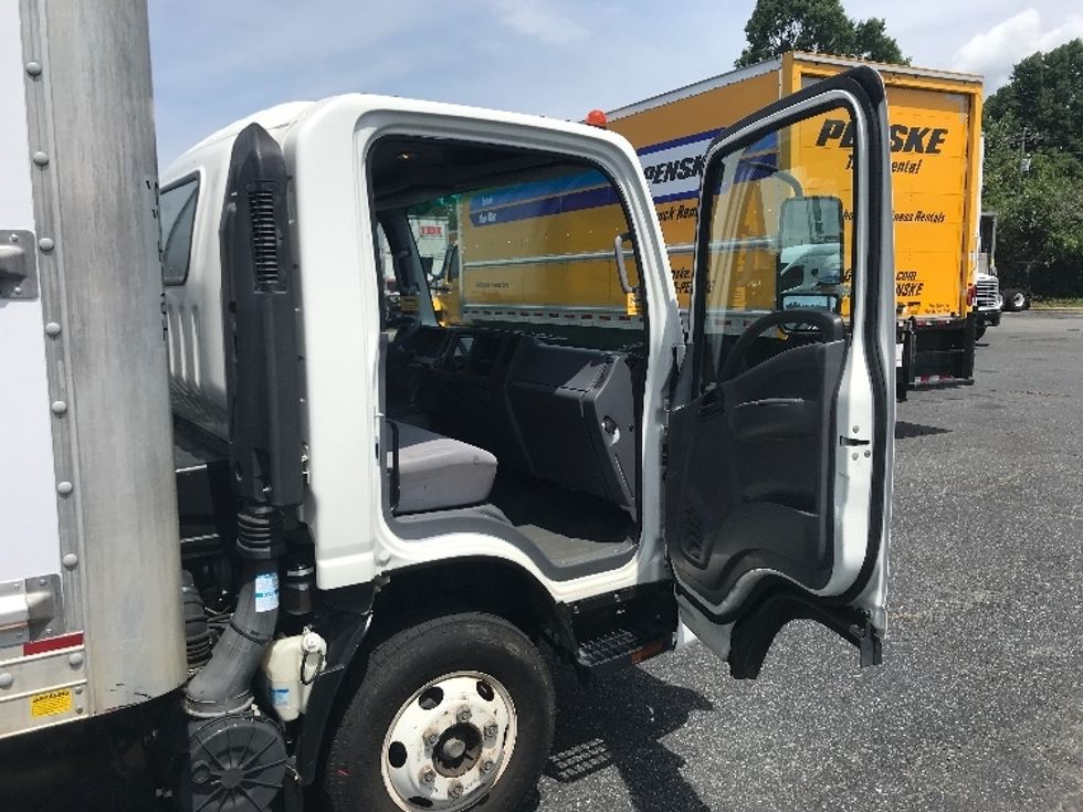 Light Duty Box Truck-Light and Medium Duty Trucks-Isuzu-2020-NPR-Charlotte-NC-108,068\n\t\tmiles-$ 42,250 - Image 20