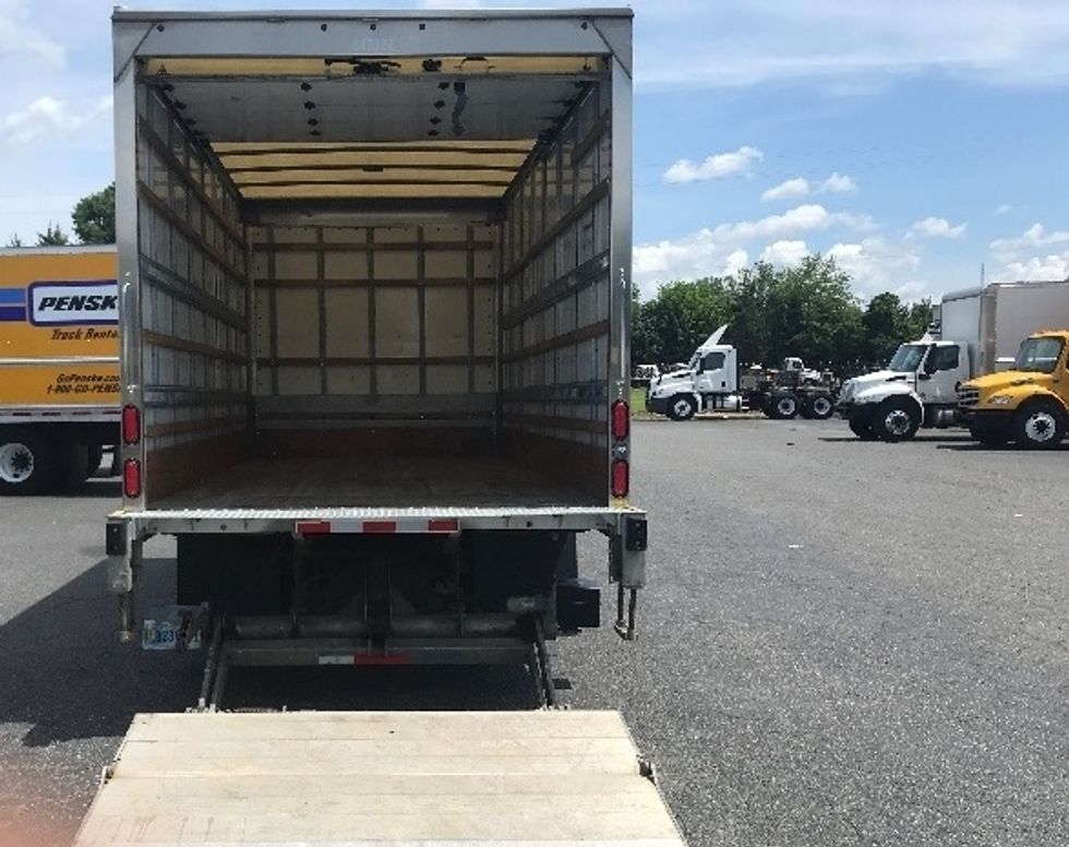 Light Duty Box Truck-Light and Medium Duty Trucks-Isuzu-2020-NPR-Charlotte-NC-108,068\n\t\tmiles-$ 42,250 - Image 9