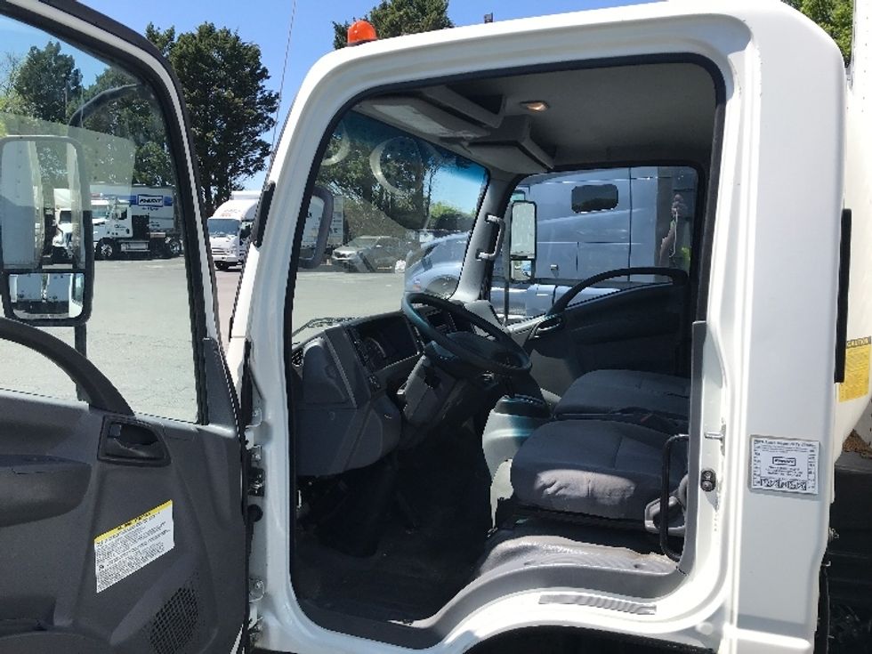 Light Duty Box Truck-Light and Medium Duty Trucks-Isuzu-2020-NPR-Charlotte-NC-124,385\n\t\tmiles-$ 42,500 - Image 14