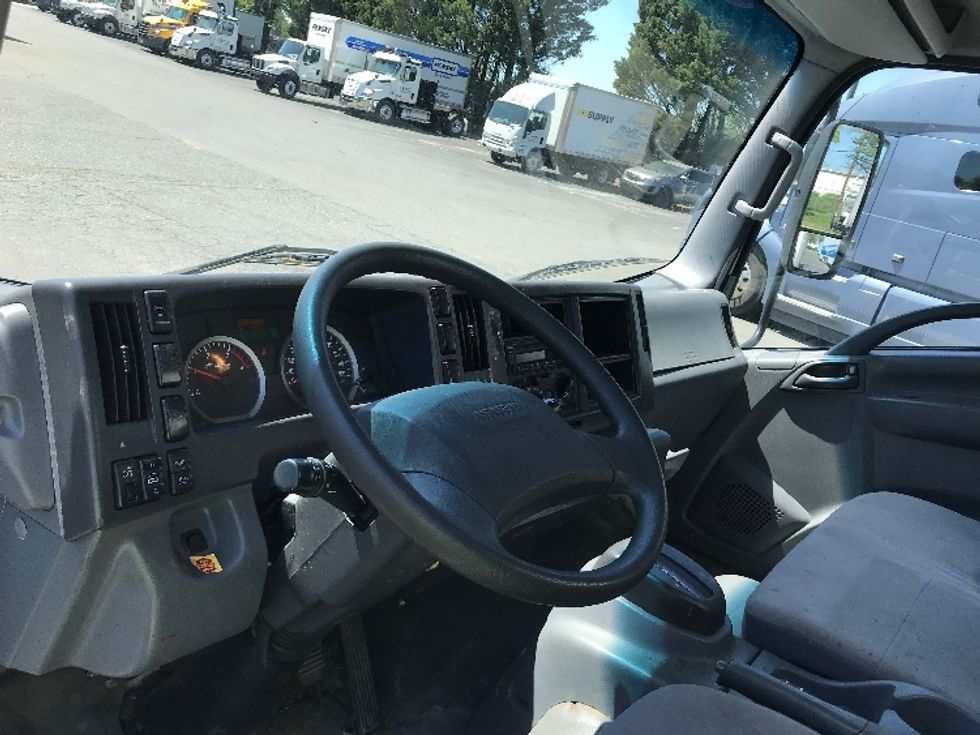 Light Duty Box Truck-Light and Medium Duty Trucks-Isuzu-2020-NPR-Charlotte-NC-124,385\n\t\tmiles-$ 42,500 - Image 15