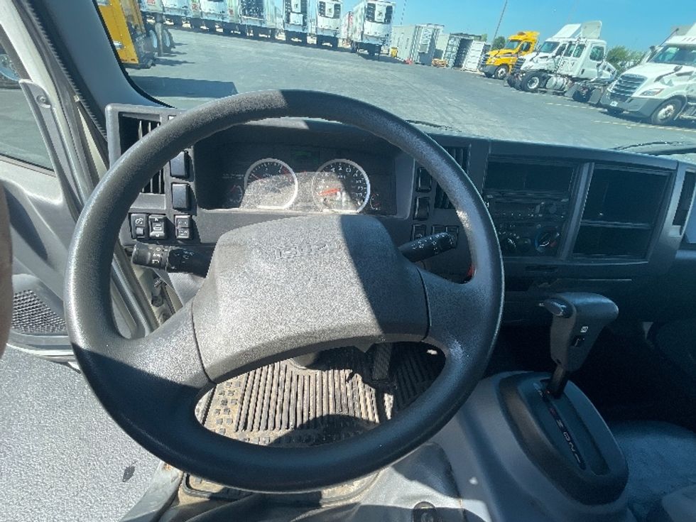 Light Duty Box Truck-Light and Medium Duty Trucks-Isuzu-2020-NPR-Columbus-OH-113,405\n\t\tmiles-$ 39,250 - Image 17