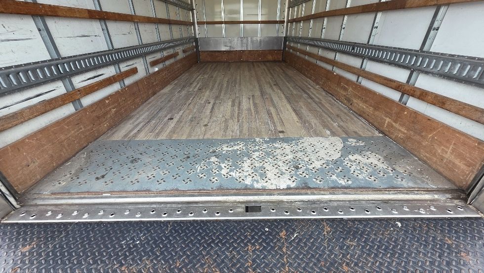 Light Duty Box Truck-Light and Medium Duty Trucks-Isuzu-2020-NPR-Concord-NC-97,787\n\t\tmiles-$ 43,500 - Image 10