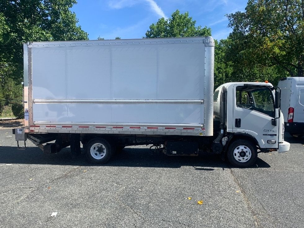 Light Duty Box Truck-Light and Medium Duty Trucks-Isuzu-2020-NPR-Concord-NC-97,787\n\t\tmiles-$ 43,500 - Image 15