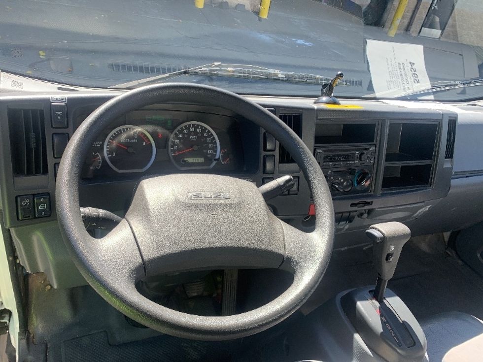 Light Duty Box Truck-Light and Medium Duty Trucks-Isuzu-2020-NPR-Concord-NC-97,787\n\t\tmiles-$ 43,500 - Image 18