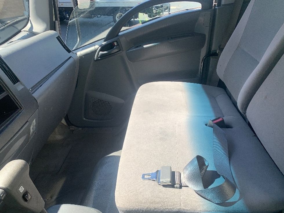 Light Duty Box Truck-Light and Medium Duty Trucks-Isuzu-2020-NPR-Concord-NC-97,787\n\t\tmiles-$ 43,500 - Image 19