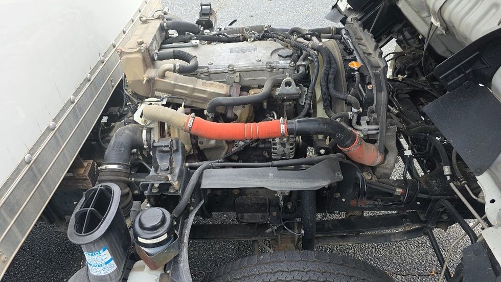 Light Duty Box Truck-Light and Medium Duty Trucks-Isuzu-2020-NPR-Concord-NC-97,787\n\t\tmiles-$ 43,500 - Image 23