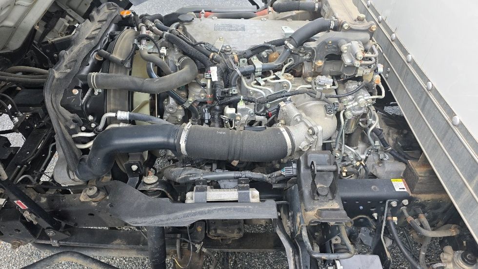 Light Duty Box Truck-Light and Medium Duty Trucks-Isuzu-2020-NPR-Concord-NC-97,787\n\t\tmiles-$ 43,500 - Image 24